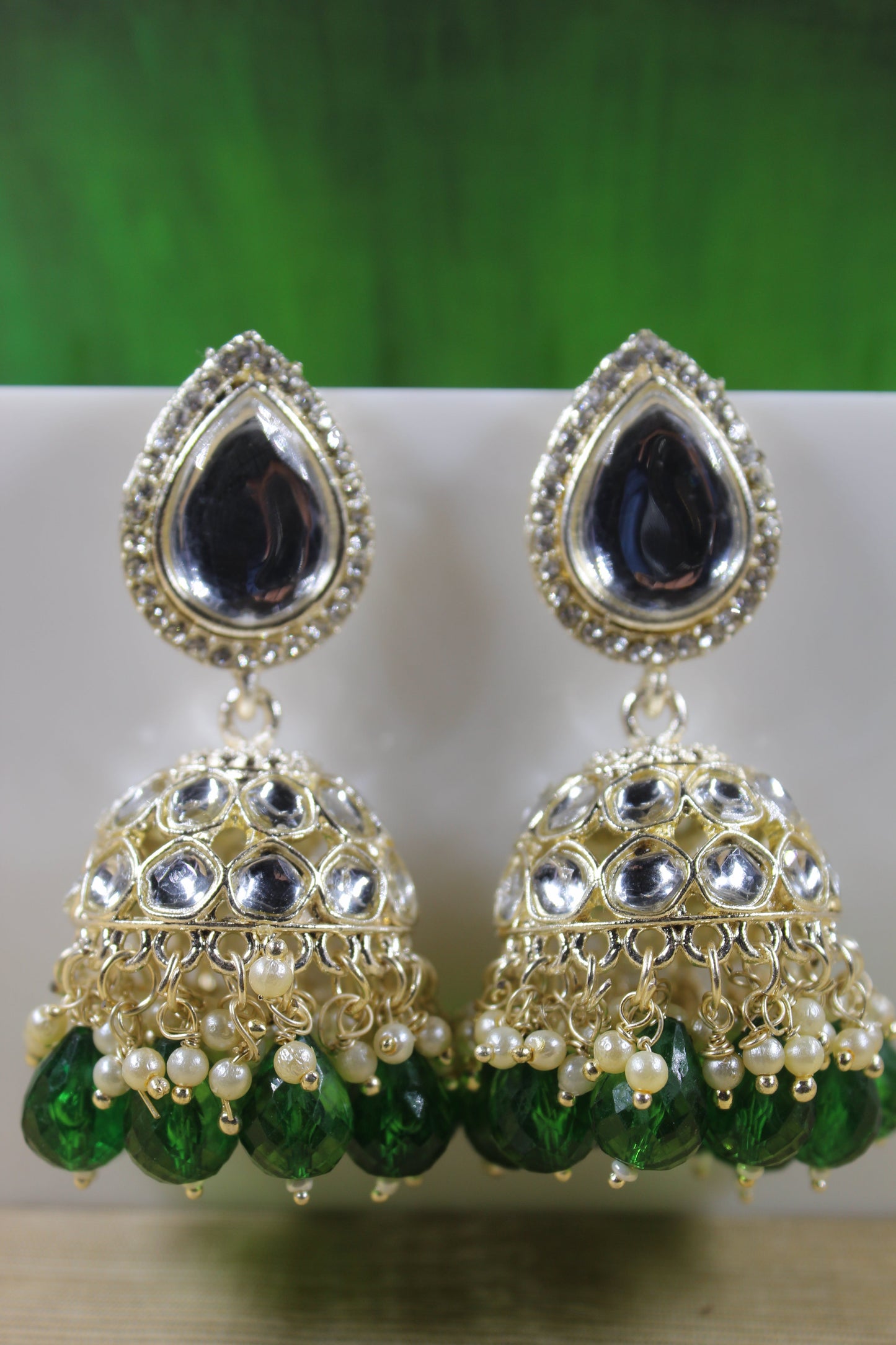 Kundan jhumka